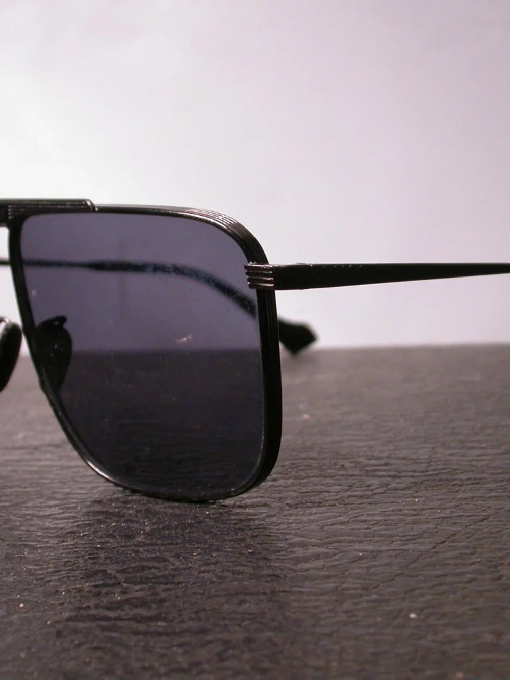 Gucci Gunmetal Black Designer Aviator Shades Sunglasses Made in Japan
